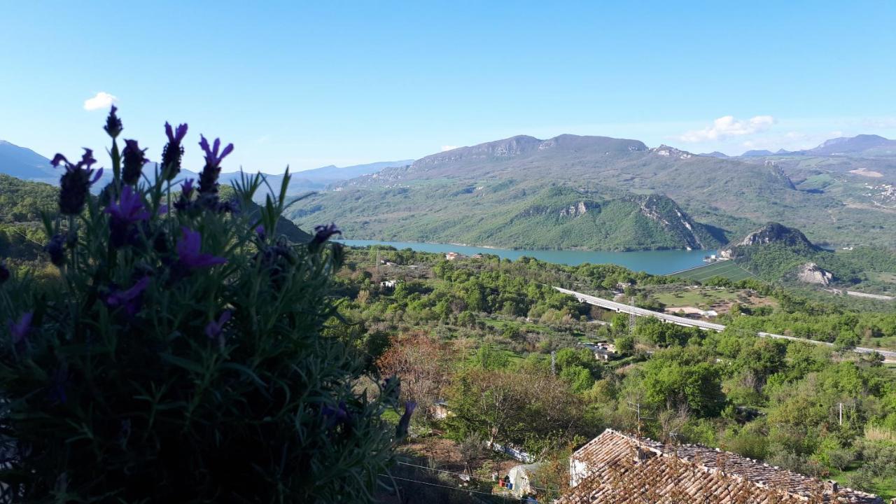 B&B "Za' Vittoria"#Lagodibomba Exterior photo